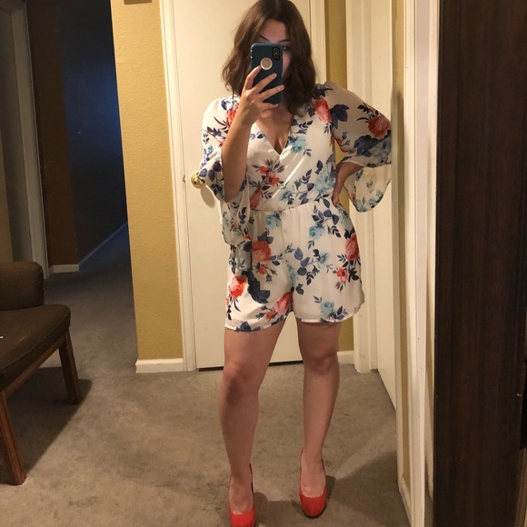 Floral romper - Picture 3 of 3